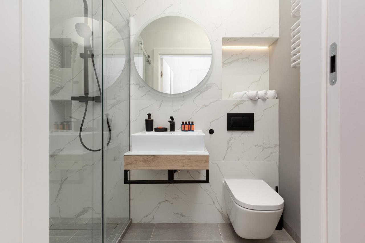 Tessan'S Suite Mokotow By Renters Prestige Warsaw Exterior photo